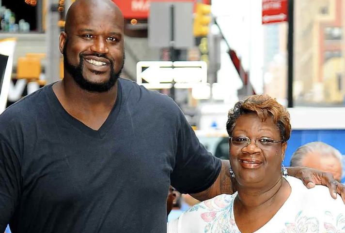 shaquille-o’neal-gave-his-mother-a-32,000-square-meter-mansion-in-florida-after-breaking-up-with-his-girlfriend